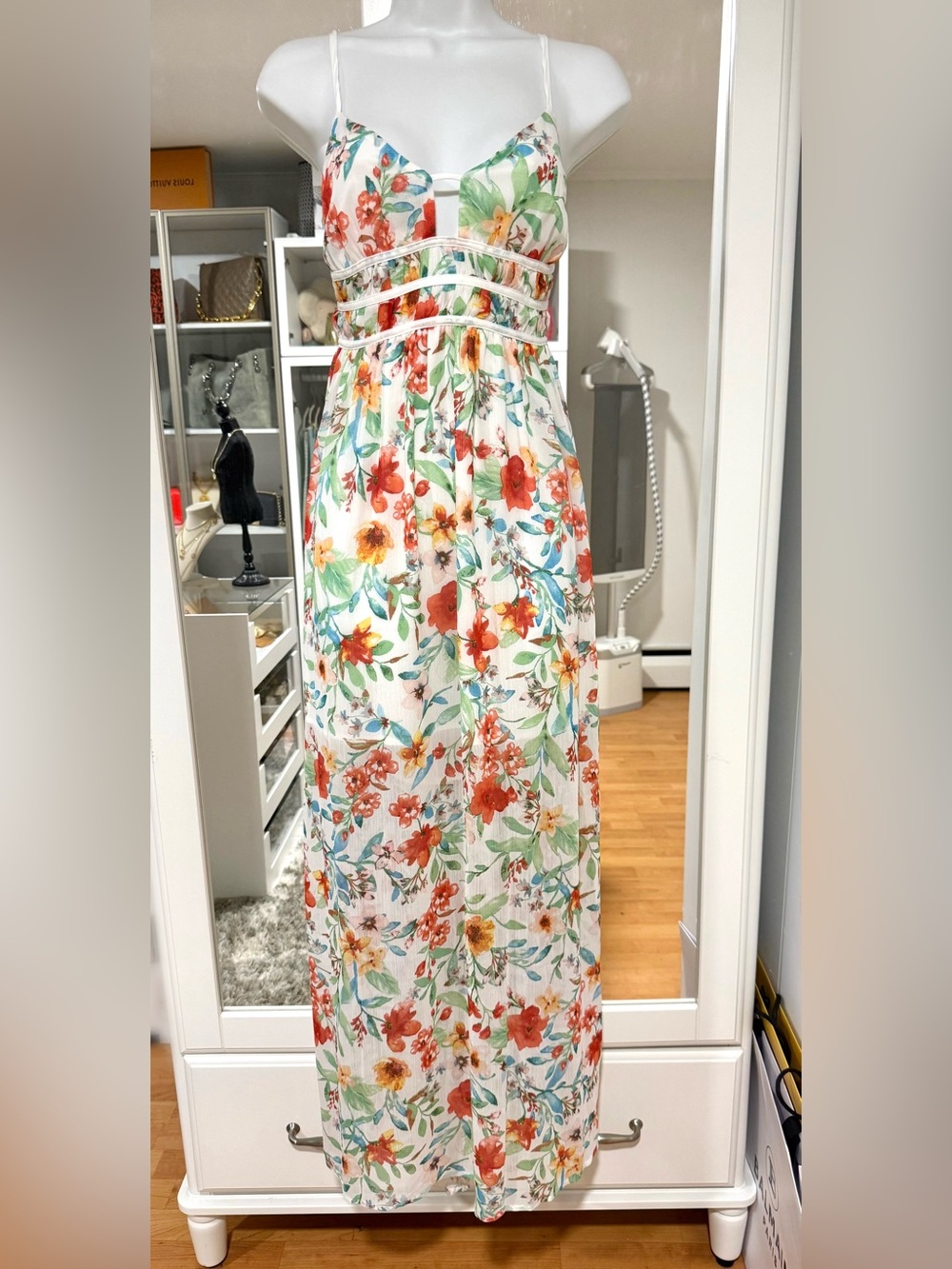 NWT Promesa Maxi Floral dress open low back with tie - Small